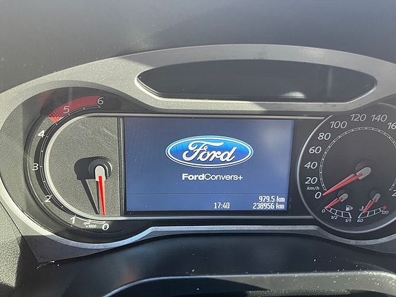 Ford S-MAX 19 of 30