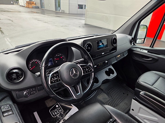 Mercedes-Benz Sprinter 516 14 of 22