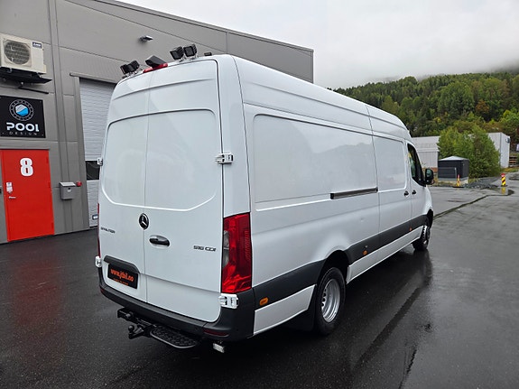 Mercedes-Benz Sprinter 516 8 of 22