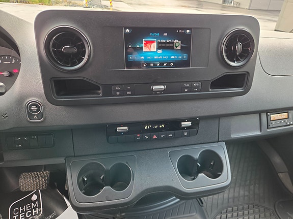 Mercedes-Benz Sprinter 516 17 of 22