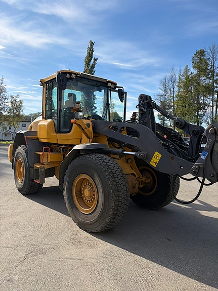 Volvo L70 H 3 of 11