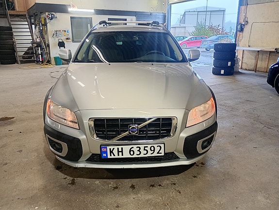 Volvo XC70 8 of 18