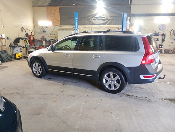 Volvo XC70 6 of 18
