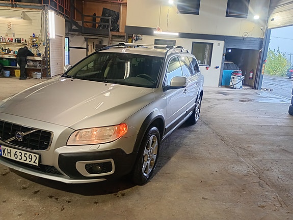 Volvo XC70 7 of 18