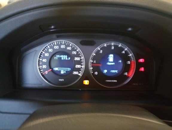 Volvo XC70 12 of 18