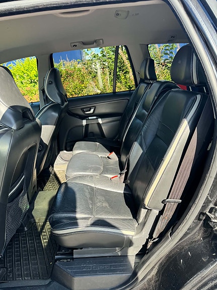 Volvo XC90 6 of 8
