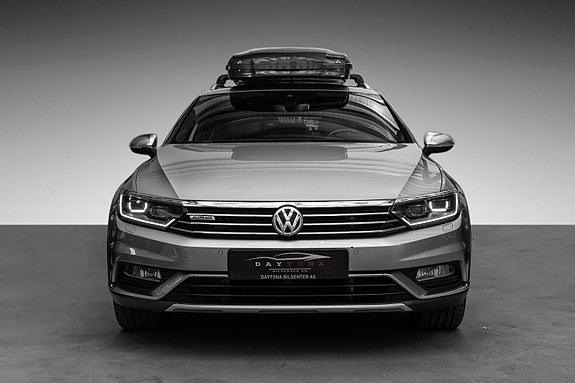 Volkswagen Passat Alltrack 4 of 30