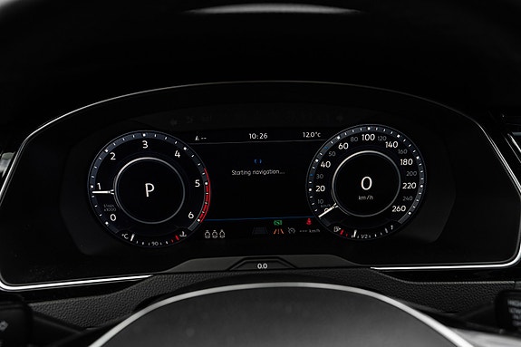 Volkswagen Passat Alltrack 20 of 30
