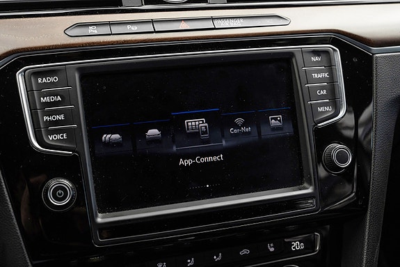 Volkswagen Passat Alltrack 24 of 30