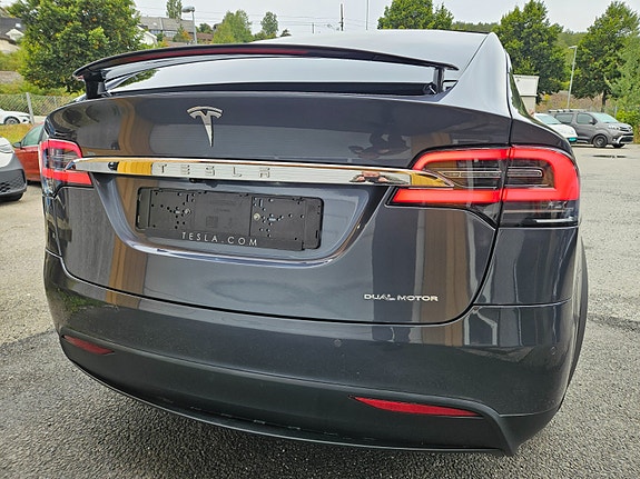 Tesla Model X 10 of 30