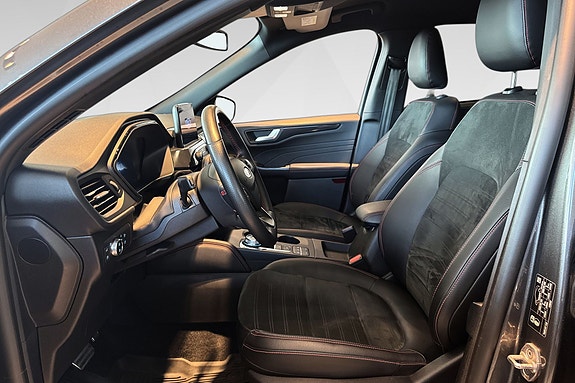 Ford Kuga 8 of 24