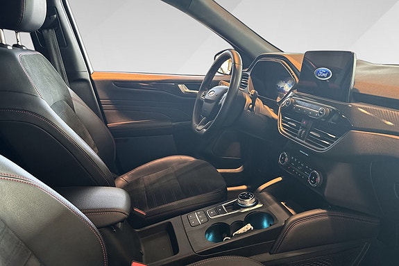 Ford Kuga 11 of 24