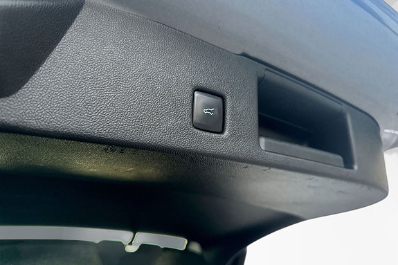 Ford Kuga 22 of 24