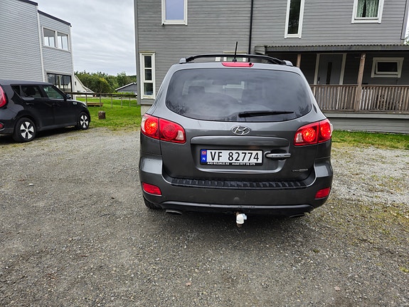 Hyundai Santa Fe 4 of 15