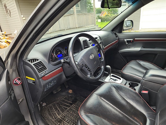 Hyundai Santa Fe 8 of 15
