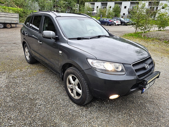 Hyundai Santa Fe 7 of 15