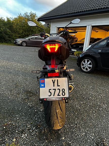 Yamaha MT-07 11 of 27