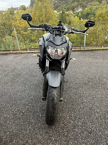 Yamaha MT-07 12 of 13