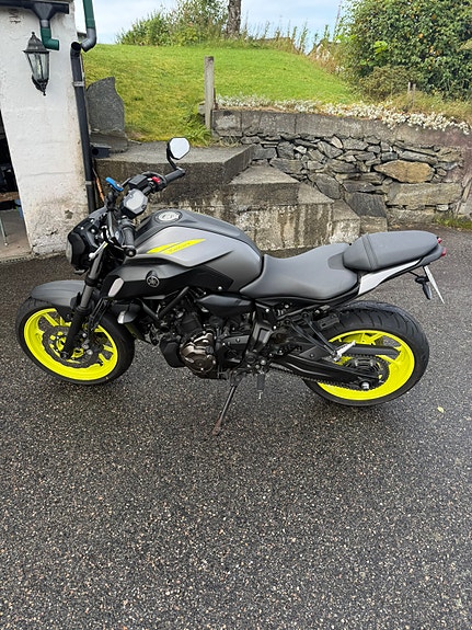 Yamaha MT-07 6 of 13