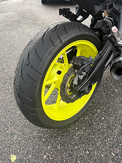 Yamaha MT-07 8 of 13