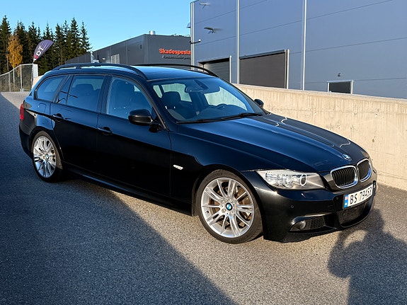 BMW 320d 2 of 30
