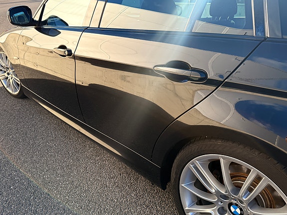 BMW 320d 18 of 30