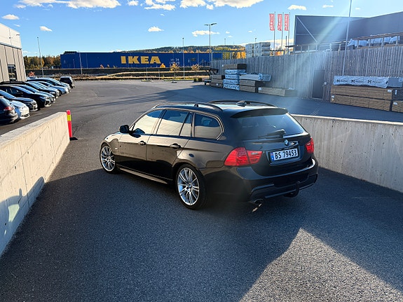 BMW 320d 7 of 30