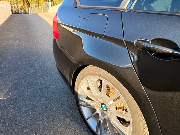 BMW 320d 13 of 30