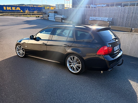 BMW 320d 8 of 30