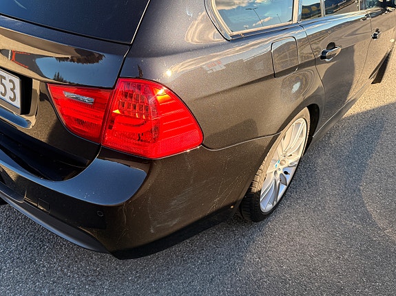 BMW 320d 14 of 30