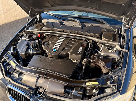 BMW 320d 22 of 30
