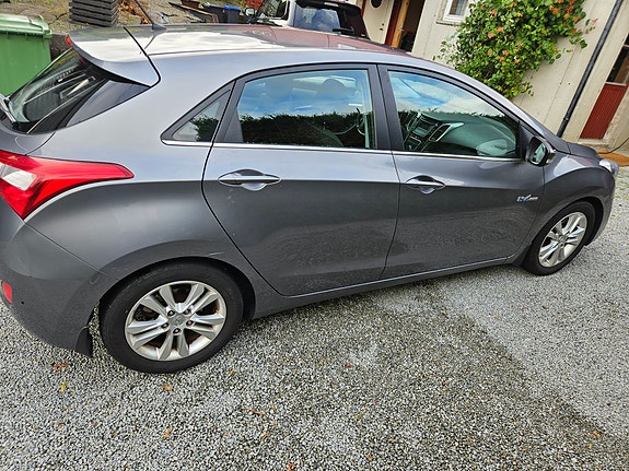 Hyundai i30 4 of 8