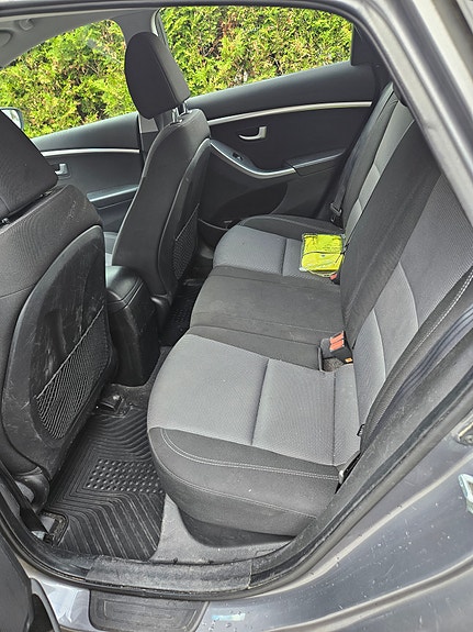 Hyundai i30 7 of 8