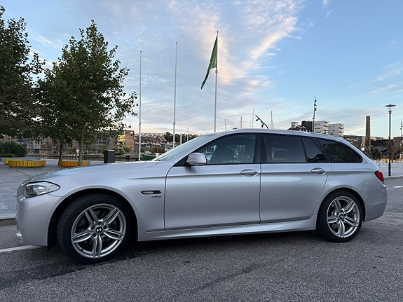 BMW 528i 14 of 30