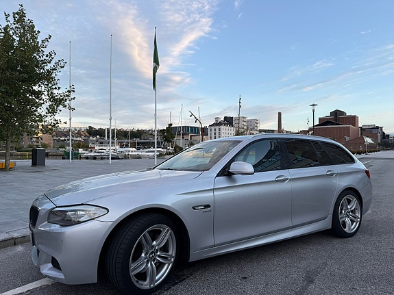 BMW 528i 15 of 30