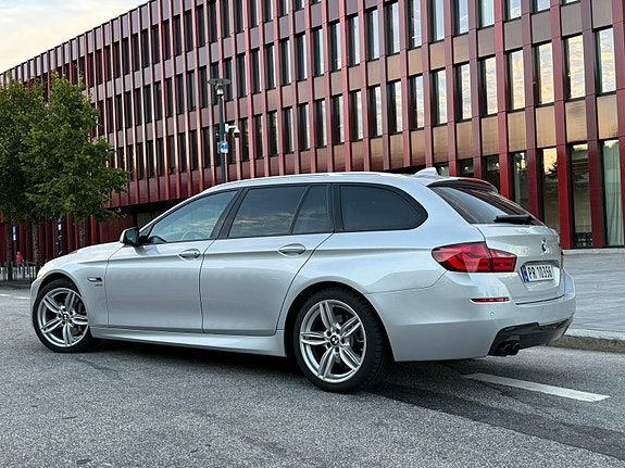 BMW 528i 5 of 30