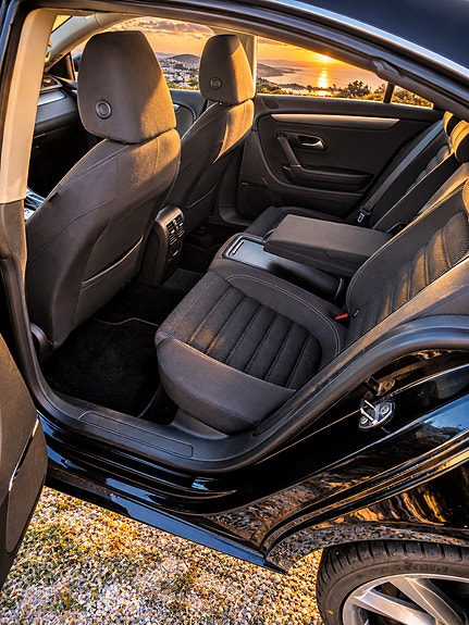 Volkswagen Passat CC 5 of 9