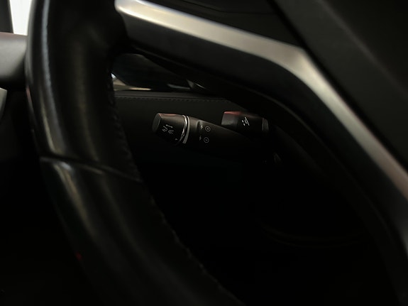 Tesla Model X 20 of 30