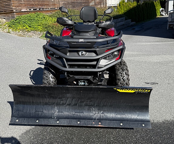 Can-Am Can-Am Outlander MAX 850 XT 2025 – kun 74,7 km – Fiery Red – brøytepakke 13 of 13