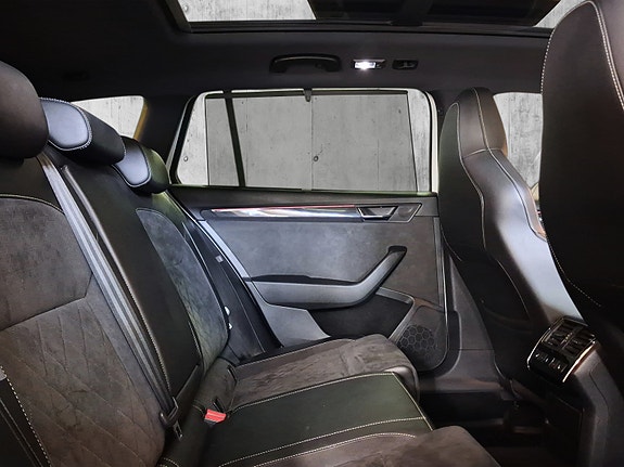 Skoda Superb 16 of 29