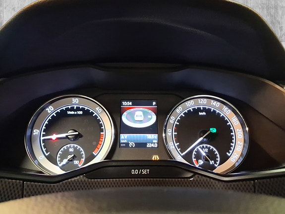 Skoda Superb 10 of 29