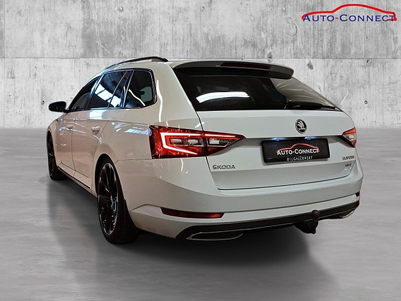 Skoda Superb 6 of 29