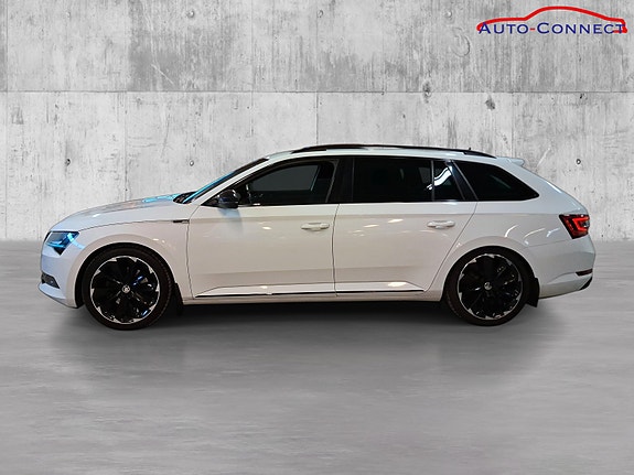 Skoda Superb 8 of 29
