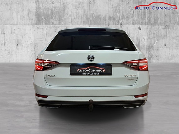 Skoda Superb 5 of 29