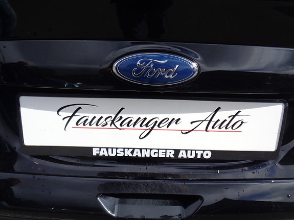 Ford Kuga 5 of 30