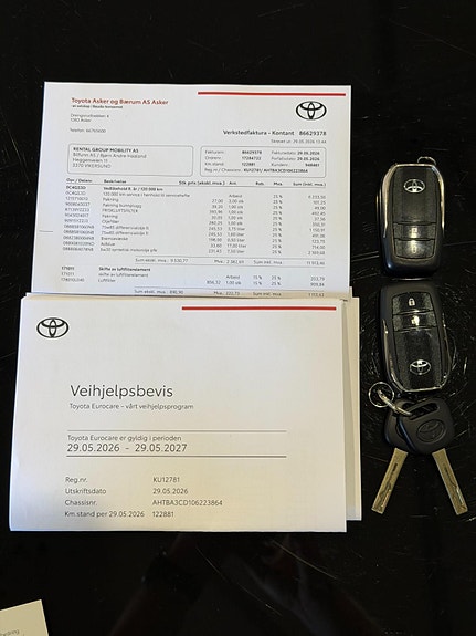 Toyota HiLux 24 of 25