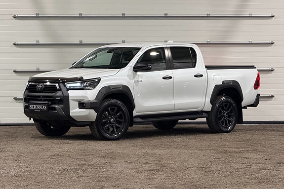 Toyota HiLux 7 of 25
