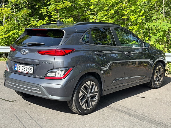 Hyundai Kona 11 of 30