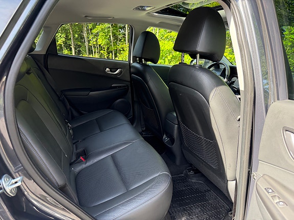Hyundai Kona 26 of 30