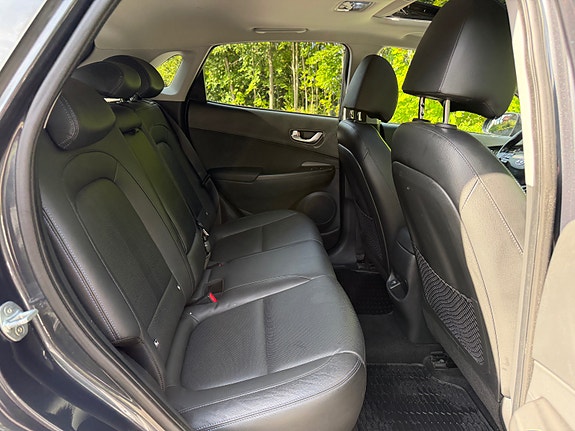 Hyundai Kona 27 of 30